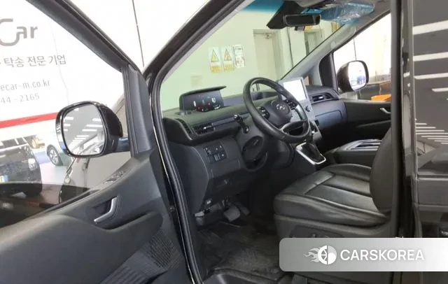 Hyundai Staria 2022 Черный из Кореи, фото 5