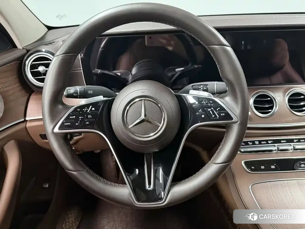 Mercedes-Benz E-Class id 4649298 из Китая 17