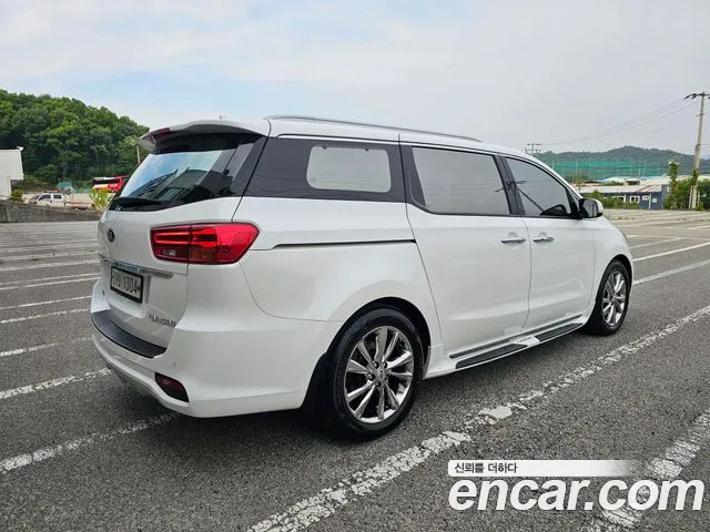 Kia The New Carnival id 2718126 из Кореи 15