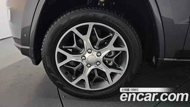 Jeep Grand Cherokee id 2956264 из Кореи 15