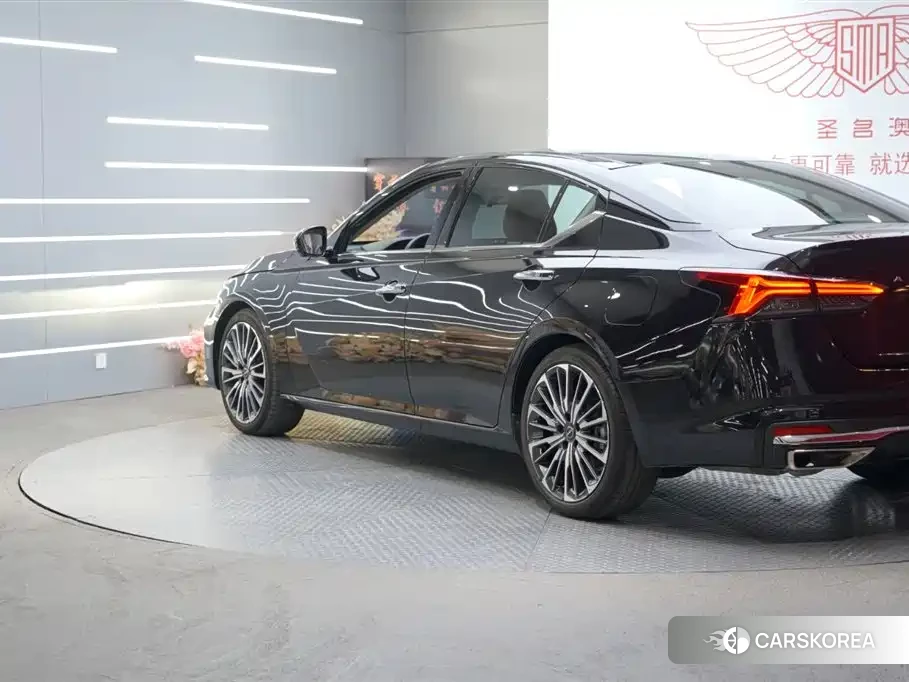 Nissan Altima id 4538595 из Китая 21