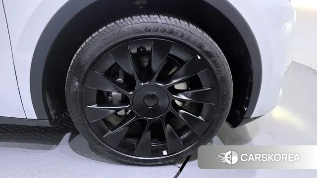 Tesla Model Y id 3549884 из Кореи 15