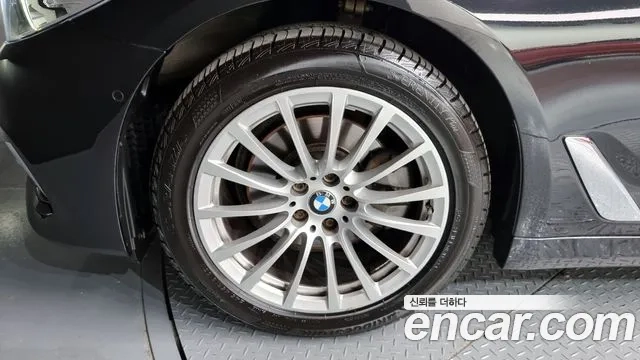 BMW 5 Series (G30) id 2869992 из Кореи 15