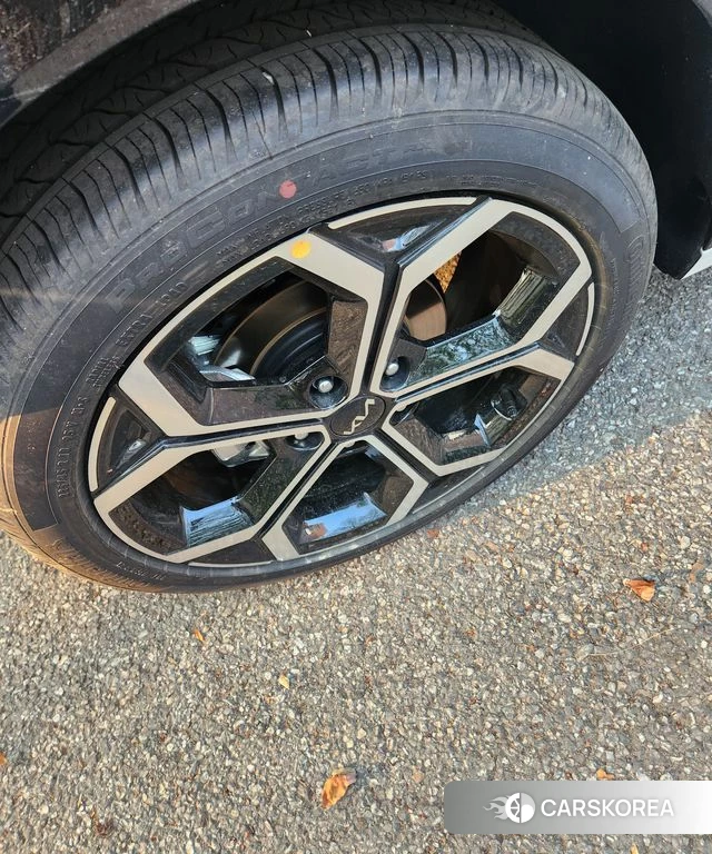 Kia Di Ol Nu Niro 2025 Белый из Кореи, фото 5