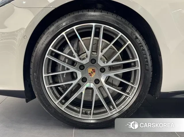 Porsche Panamera (972) id 3544385 из Кореи 7