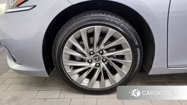 Lexus ES300h 7th generation id 3681047 из Кореи 15