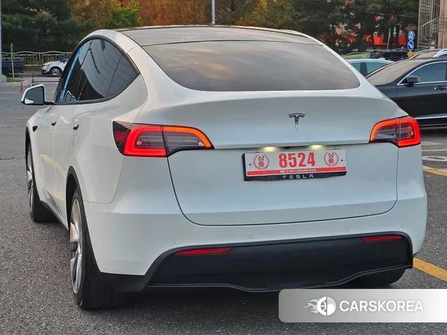 Tesla Model Y id 3340439 из Кореи 15