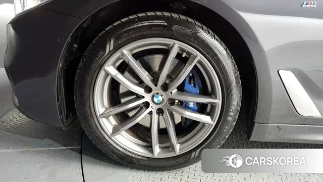 BMW 5 Series (G30) id 3714162 из Кореи 15