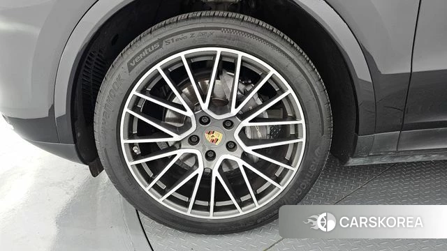 Porsche Cayenne (PO536) id 3872419 из Кореи 15