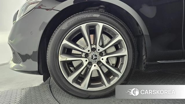 Mercedes-Benz E-Class W213 id 4658306 из Кореи 33