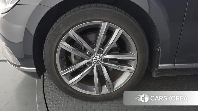 Volkswagen Passat GT (B8) id 3275589 из Кореи 15