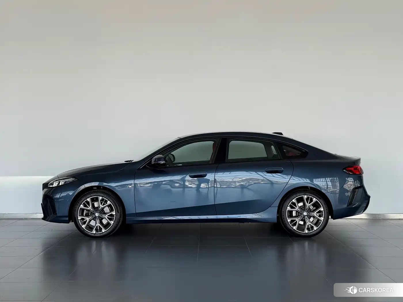 BMW 2 series 2025 Синий из Китая, фото 6