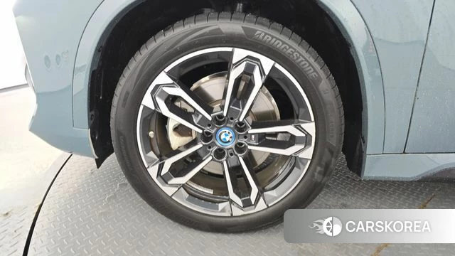 BMW iX1 (U11) id 4560565 из Кореи 15