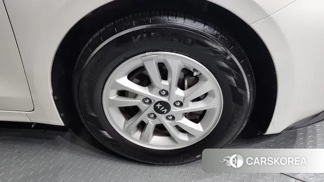 Kia Come New K3 id 2991004 из Кореи 15