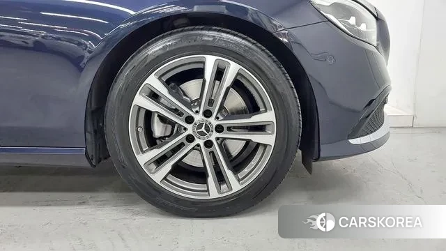 Mercedes-Benz E-Class W213 id 3675059 из Кореи 12