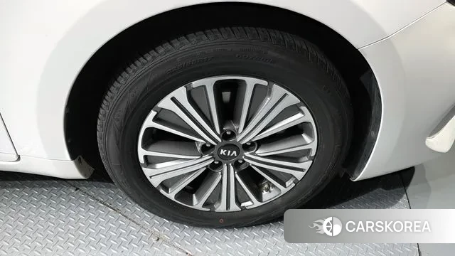 Kia K7 Premier Hybrid id 3422073 из Кореи 15