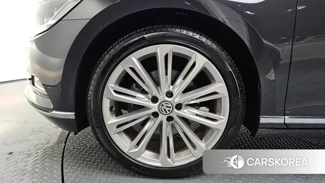 Volkswagen Passat GT (B8) id 3574221 из Кореи 15