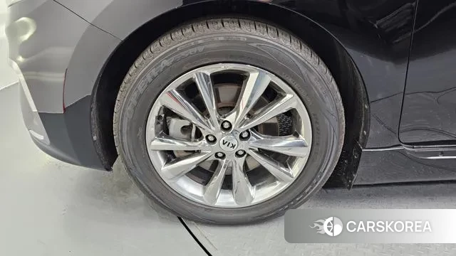 Kia The New Carnival id 2961372 из Кореи 15