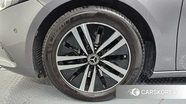 Mercedes-Benz A-Class W177 id 3447632 из Кореи 15