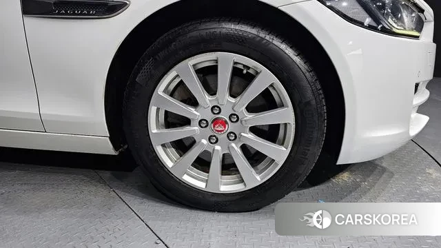 Jaguar XE id 3622656 из Кореи 15