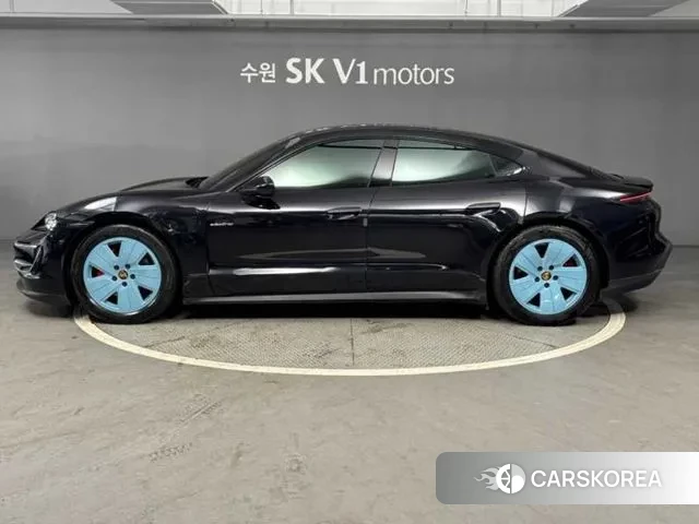 Porsche Taycan id 3059657 из Кореи 15