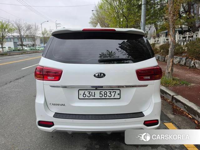 Kia The New Carnival id 3925018 из Кореи 15