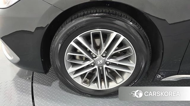 Hyundai Grandeur IG id 4430211 из Кореи 15