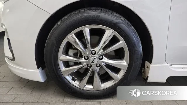 Kia The New Carnival id 3531203 из Кореи 15