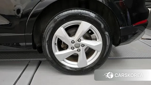 Audi Q3 (F3) id 2976170 из Кореи 15