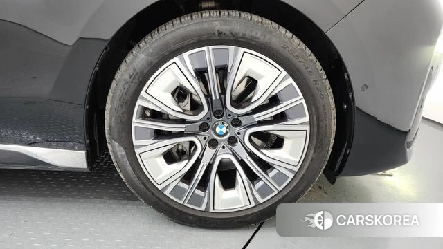 BMW 7 Series (G70) id 3799325 из Кореи 15