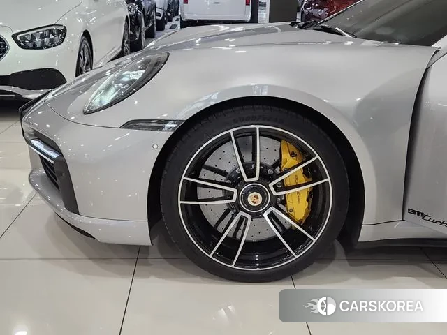 Porsche 911(992) id 2884903 из Кореи 11