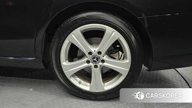 Mercedes-Benz E-Class W213 id 4708934 из Кореи 25