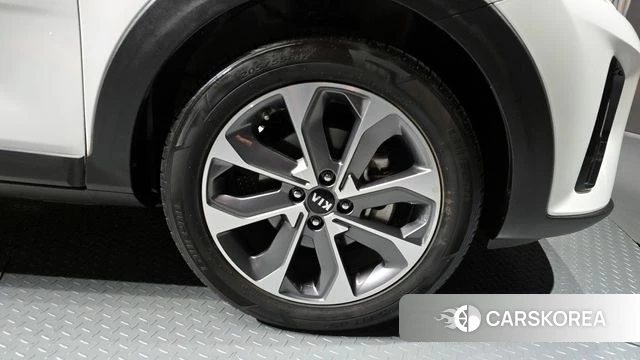 Kia Stonic id 3808013 из Кореи 15