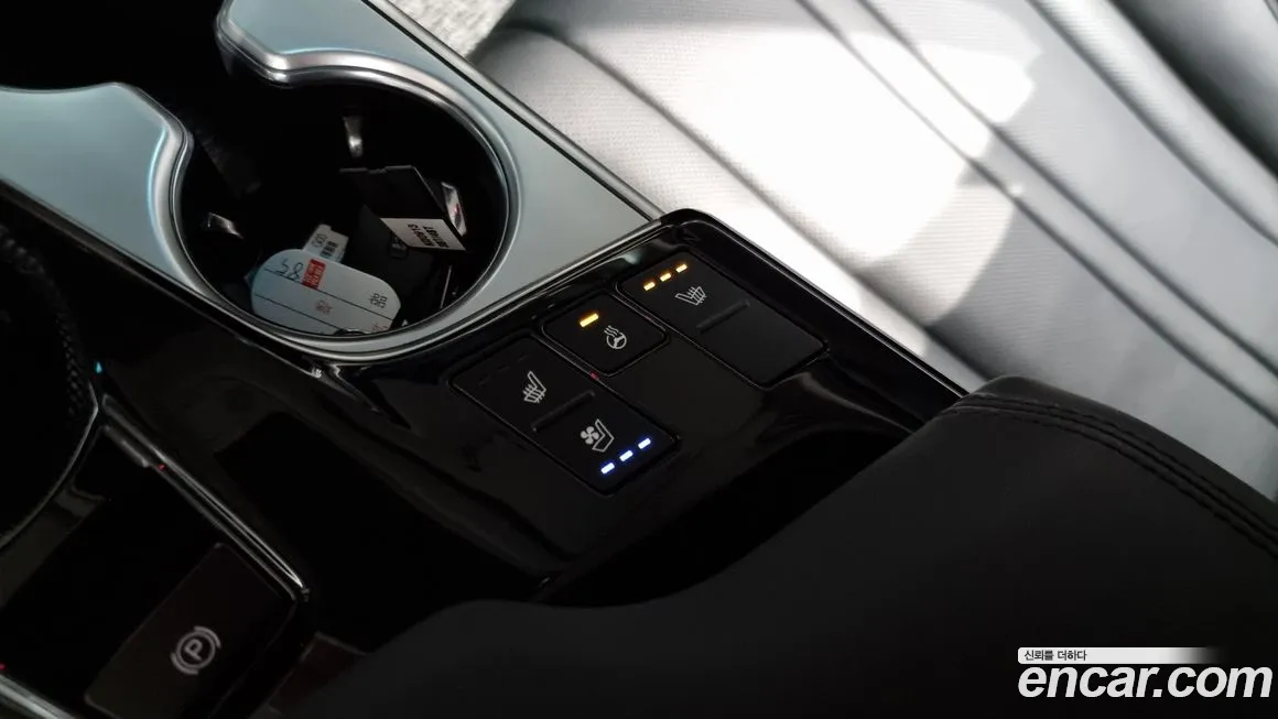 Kia K8 2024 Серебристо-серый из Кореи, фото 5