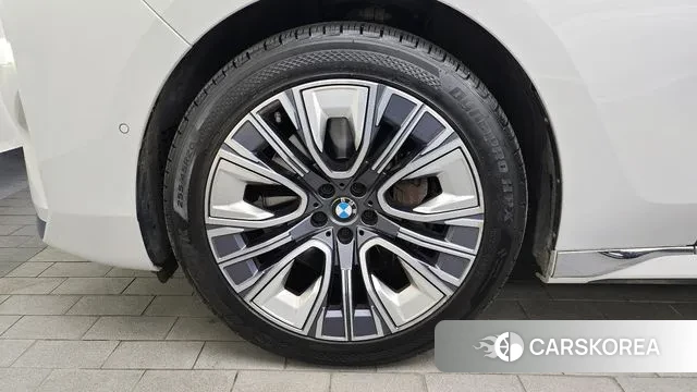 BMW 7 Series (G70) id 3670437 из Кореи 15