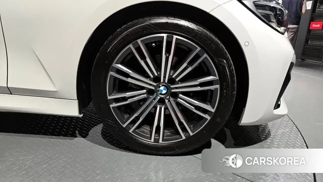 BMW 3 Series (G20) id 3012344 из Кореи 15