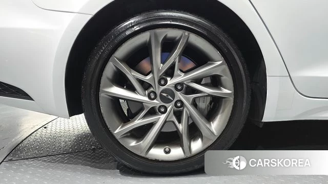 Genesis The New G70 id 4608160 из Кореи 27