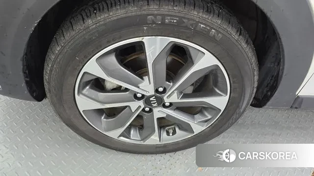 Kia Stonic id 3039334 из Кореи 15