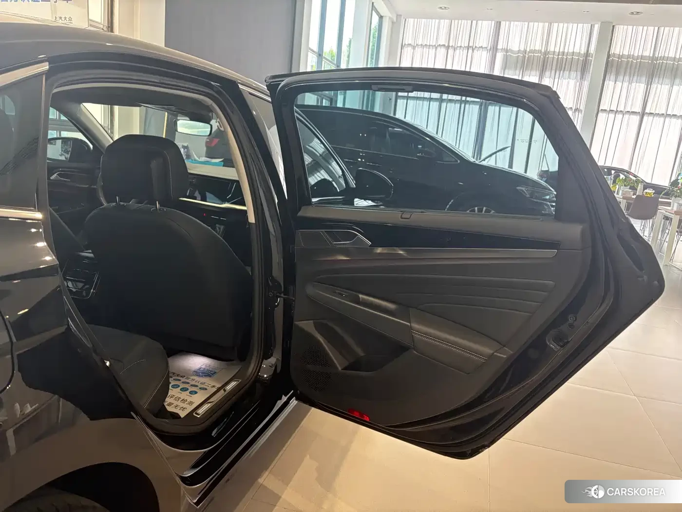 Volkswagen Passat id 4589323 из Китая 14