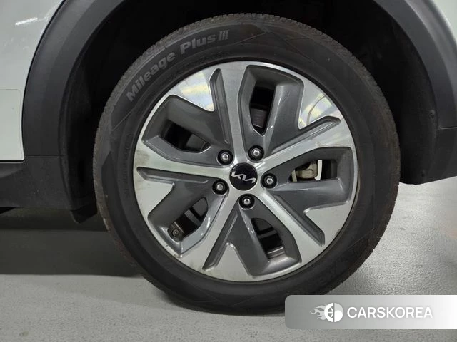 Kia Niro Plus id 3877725 из Кореи 12