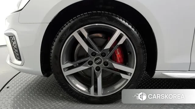 Audi A4 (B9) id 3037741 из Кореи 15