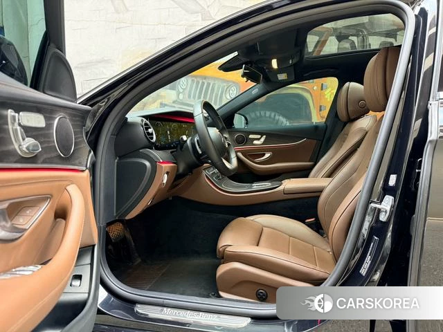 Mercedes-Benz E-class id 4257363 из Китая 8