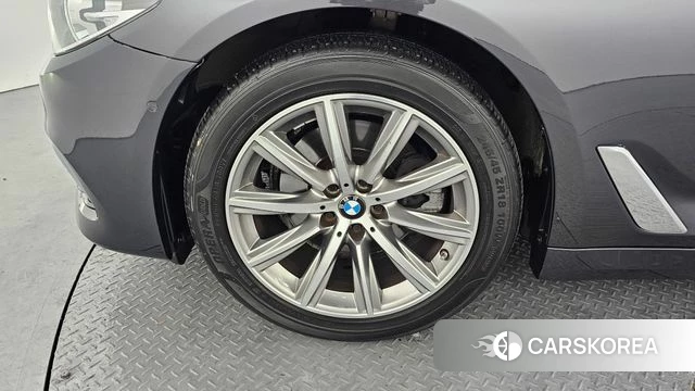 BMW 5 Series (G30) id 3867265 из Кореи 15