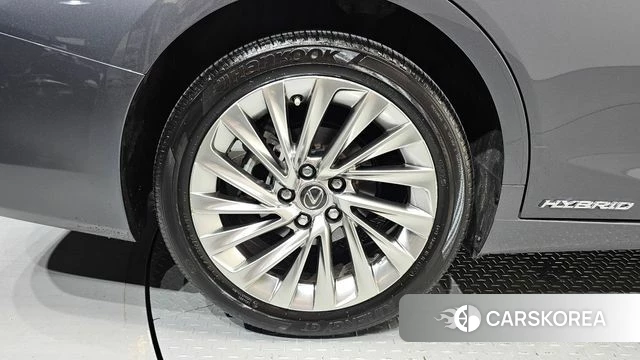 Lexus ES300h 7th generation id 4619264 из Кореи 29
