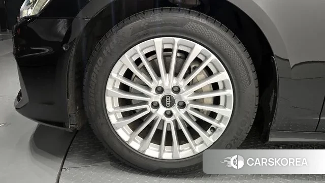 Audi A6 (C8) id 3032837 из Кореи 15