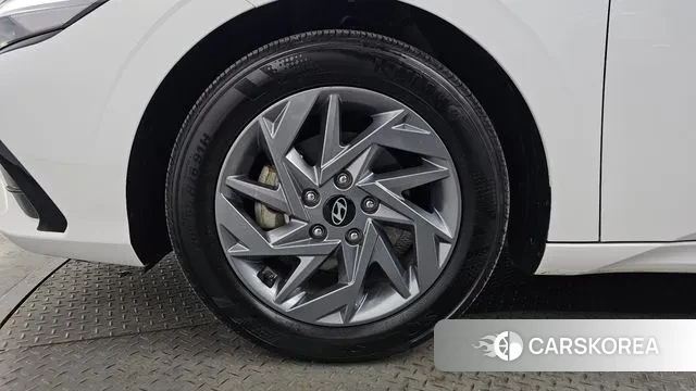 Hyundai The New Avante (CN7) id 3596653 из Кореи 15