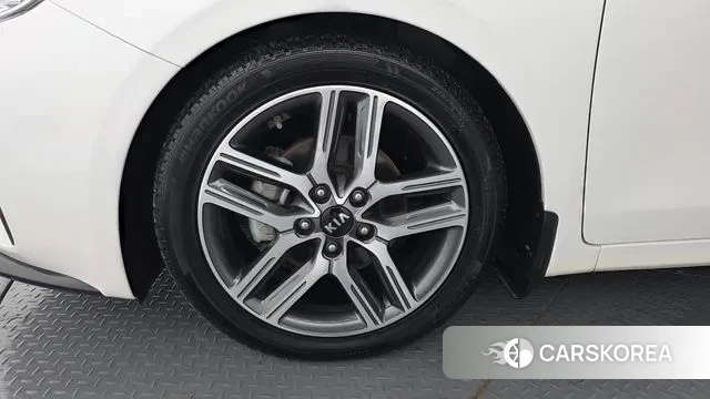 Kia Come New K3 id 3761305 из Кореи 15