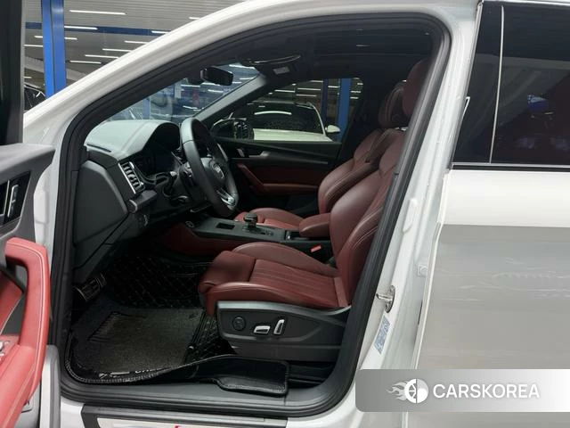 Audi Q5L id 4272828 из Китая 18