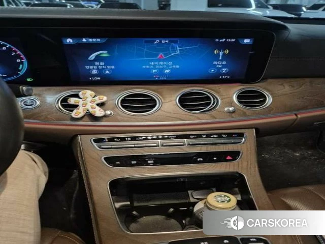 Mercedes-Benz E-Class W213 2022 Белый из Кореи, фото 5