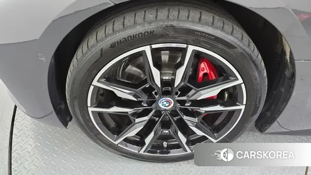 BMW i4 id 2959244 из Кореи 15